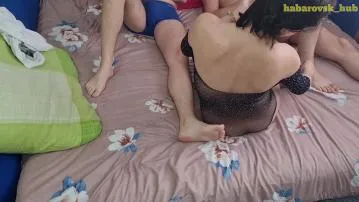 Marido comparte sexy esposa con amigo video porno